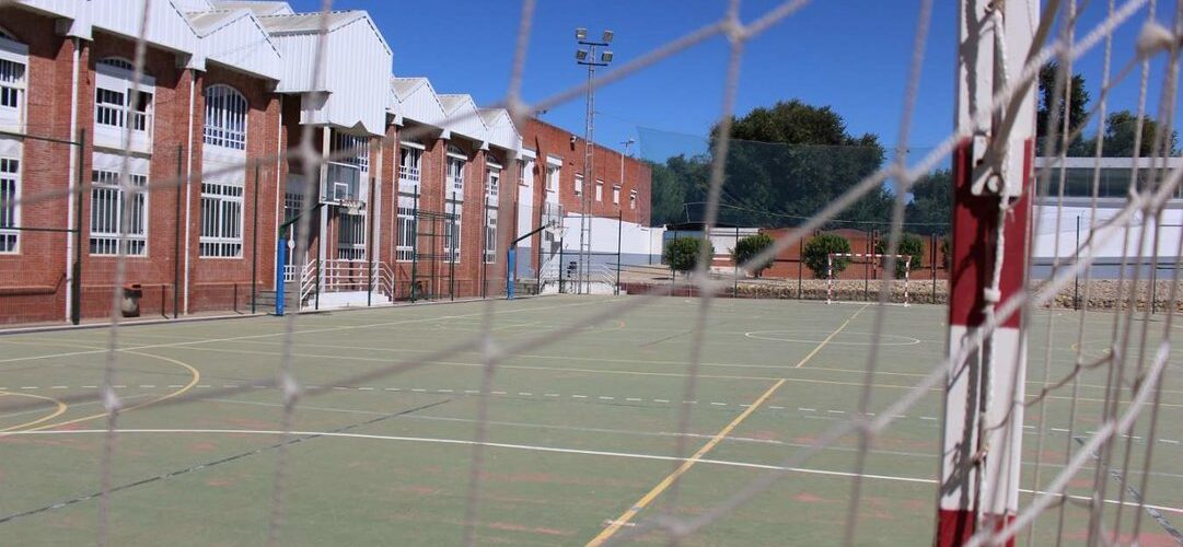 Refuerzan las actuaciones para prevenir la legionela en polideportivos e instalaciones municipales